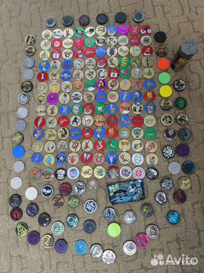 Фишки и биты из 90