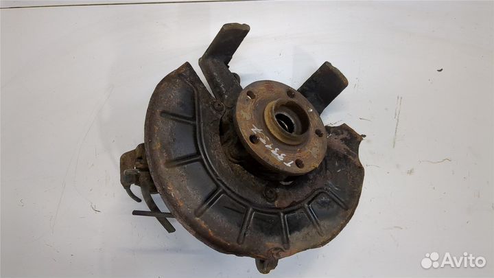 Ступица (кулак, цапфа) Volkswagen Jetta 5, 2006