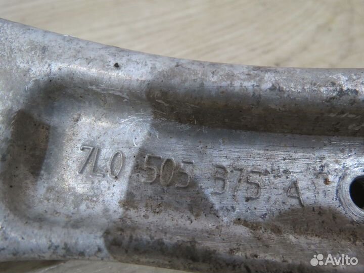 Рычаг задний левый Volkswagen Touareg