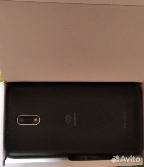 DIGMA VOX V40 3G, 8 ГБ