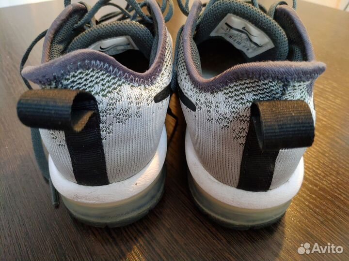 Кроссовки nike 36