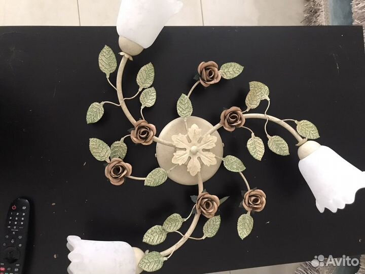 Люстра и бра