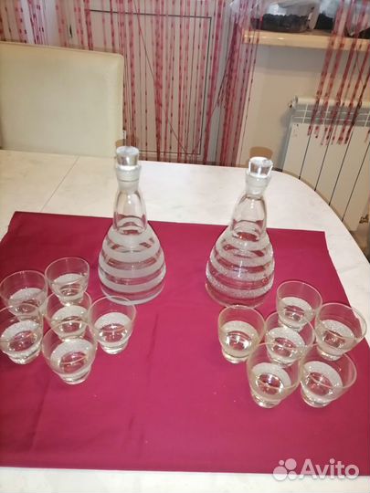 Графин с рюмками времен СССР