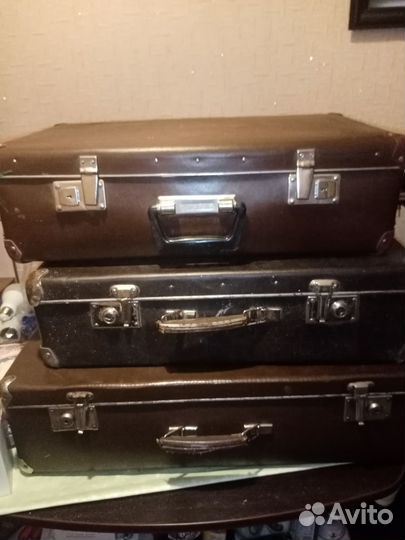 Чемоданы старинные