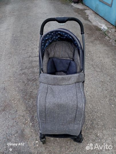 Коляска прогулочная