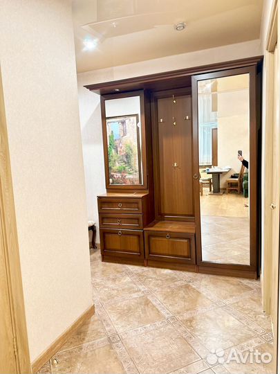 Мебель в прихожую бу