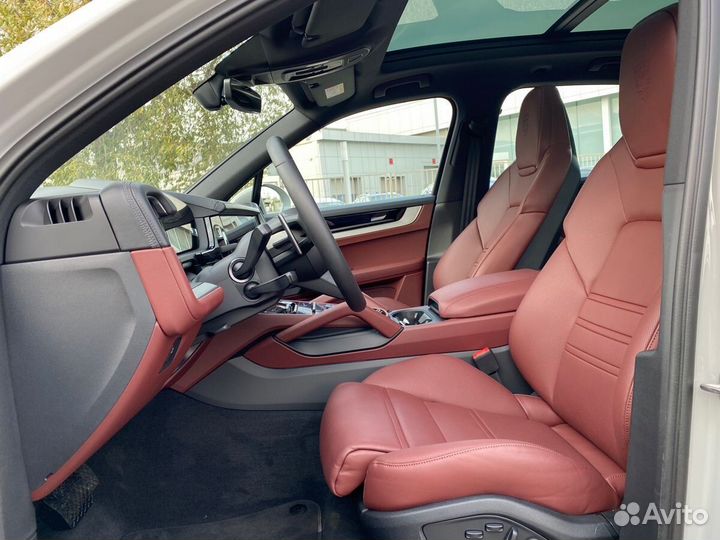Porsche Cayenne 3.0 AT, 2023, 15 км
