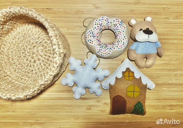 Елочные игрушки