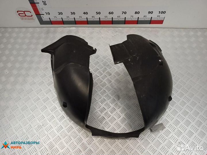 Защита арок передняя правая (подкрылок) Volvo V70