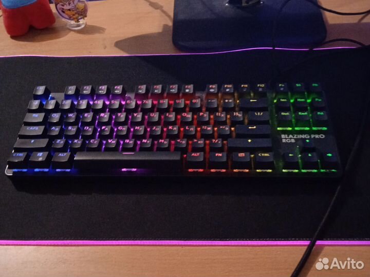 Игровая механическая клавиатура blazing pro rgb