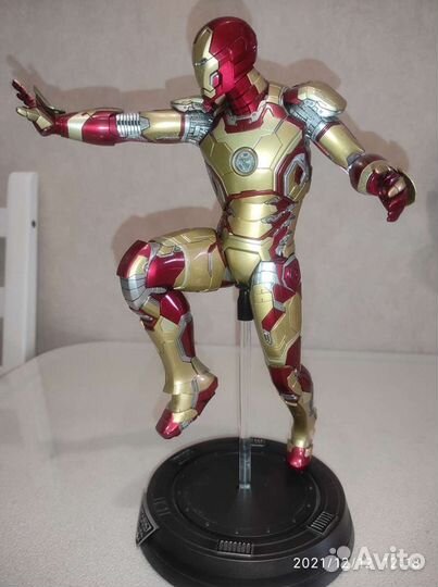 Коллекционная фигура marvel Iron Man (mark 42) от