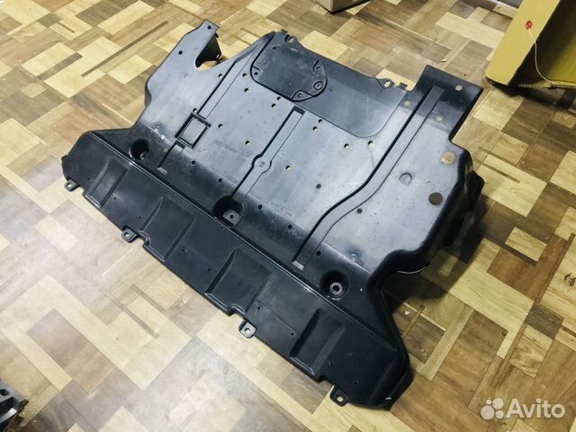 Пыльник двигателя центральный subaru forester S14