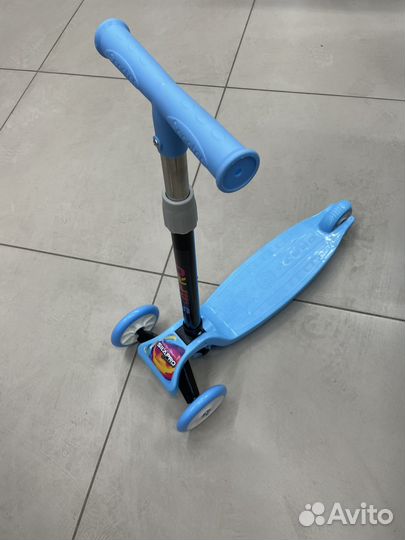 Самокат детский трехколесный