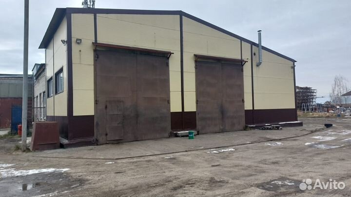 Грузовая автостоянка