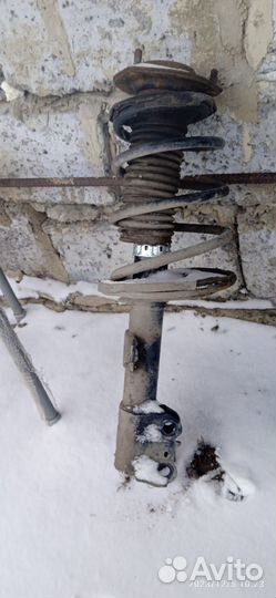 Передние стойки toyota camry 40