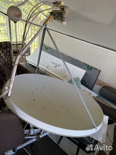 Спутниковая тарелка антенна