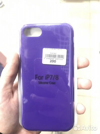 Чехлы на iPhone 7