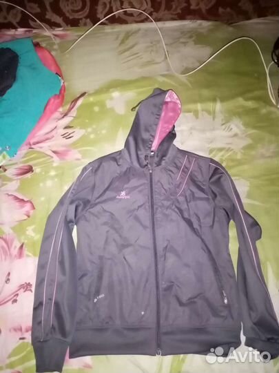 Спортивный кофта