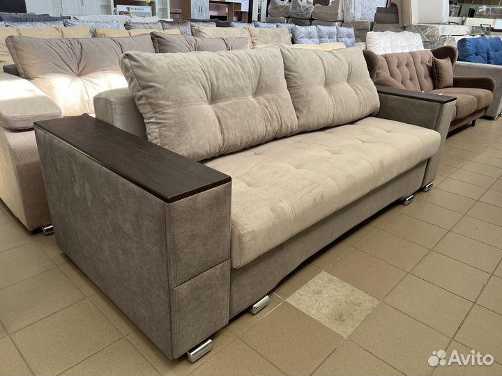 Диван мягкий