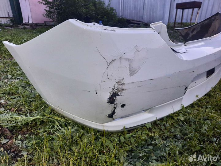 Бампер на renault logan 2018