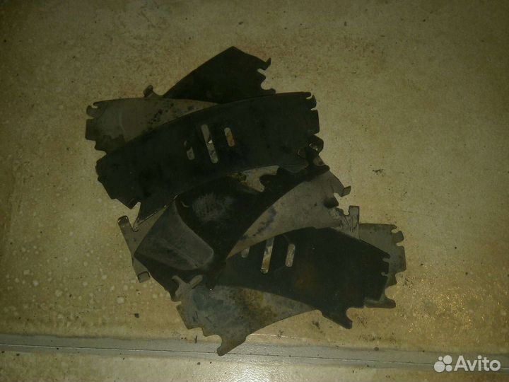 Суппорты + п/с пластины + колодки Lexus GS 4