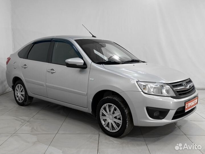 LADA Granta 1.6 МТ, 2015, 194 000 км