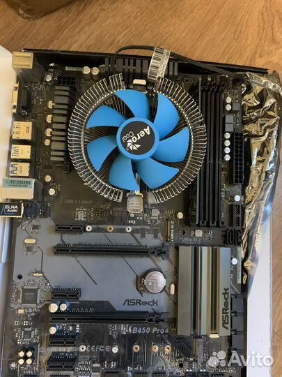 Мтеринская плата с процессором