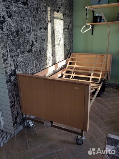 Медицинская кровать с электроприводом бу