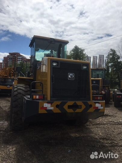 Фронтальный погрузчик XCMG LW500FN, 2023