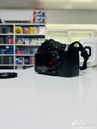 Фотоаппарат Nikon D90 + Объектив 18 - 55 На запчас
