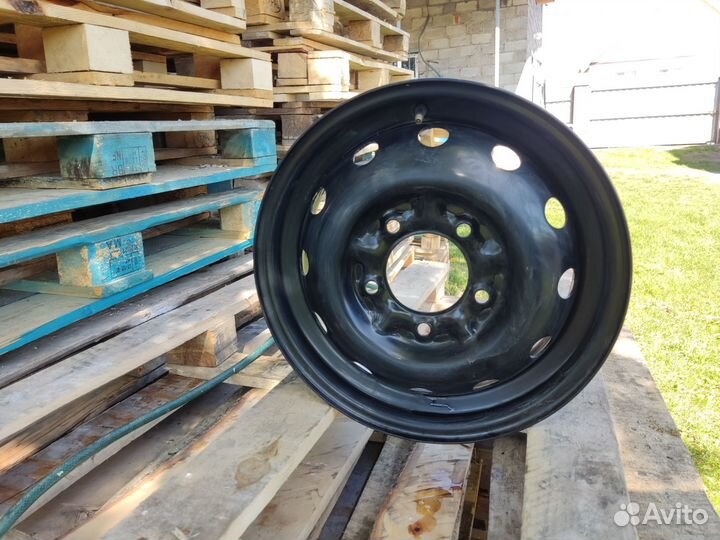 Продам диск на Ниву Новый 1 шт