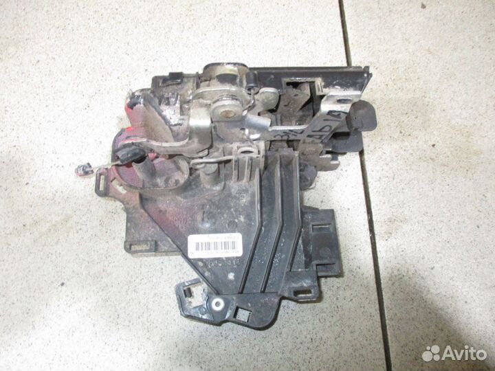 Замок двери задней левой Skoda Fabia 1 (6Y)