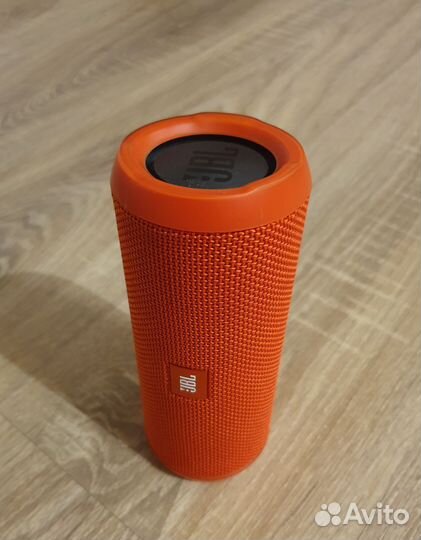 Колонка jbl