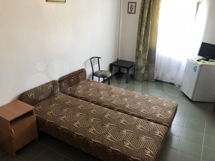 Комната 12 м² в 6-к., 1/3 эт.