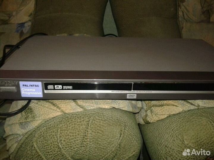 Двд проигрыватель- sony-DVR-NS 585 P