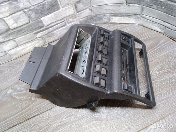 Консоль центральная Ваз Нива 2121 21213