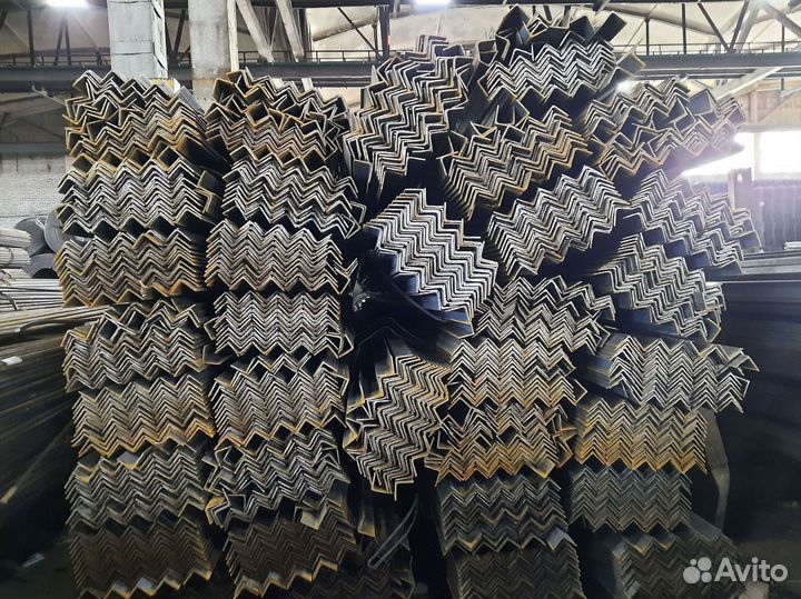 Уголок стальной