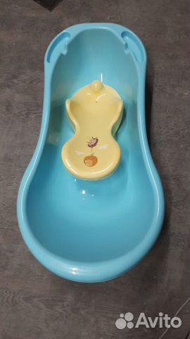 Набор для купания малыша (ванночка, горка)