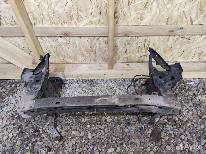 Передняя часть кузова Nissan Tiida C11