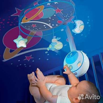 Мобиль на кроватку с проектором chicco