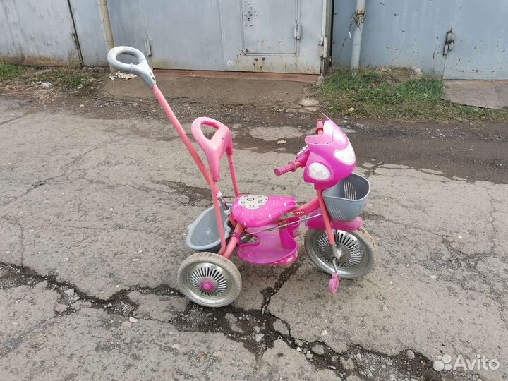 Трехколесный велосипед