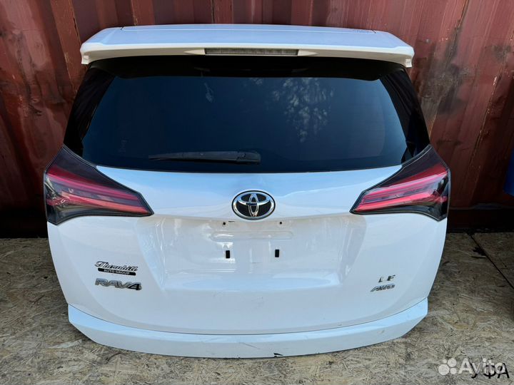 Крышка багажника Toyota Rav4 2015-2019