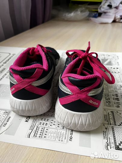 Кроссовки reebok для девочки