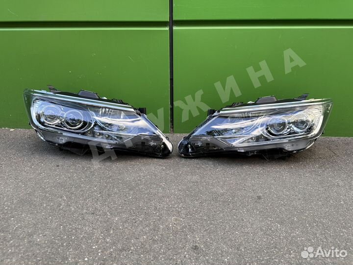 Фара правая и левая Toyota Camry 7 2017-2018 LED а