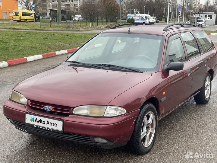 Ford Mondeo 1.8 МТ, 1995, 100 000 км