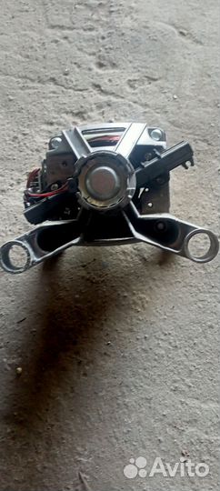 Мотор от стиральной машины Hotpoint ariston