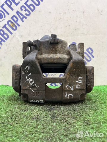 Суппорт передний правый Renault Grand Scenic 3