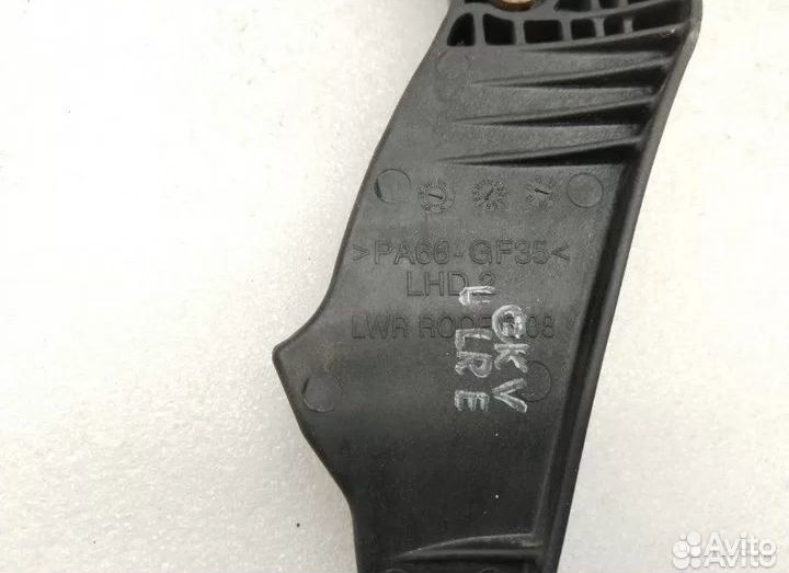 Педаль сцепления Chevrolet Cruze J300 F16D3 2012