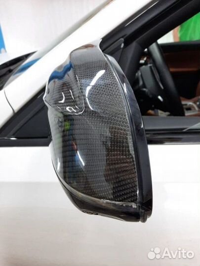 Крышки зеркал в стиле X6M F96 на X6 G06 карбон