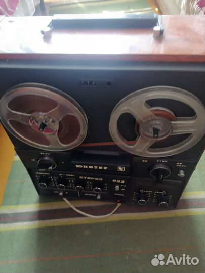 Катушечный магнитофон